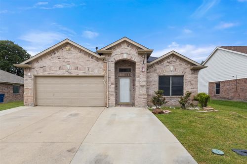 945 Hannah Way, Dallas, TX, 75253-5799 | Card Image