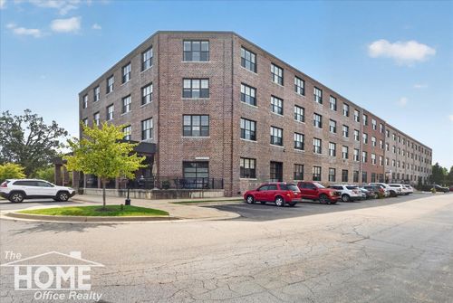317 S Elm St, Owosso, MI, 48867-2636 | Card Image