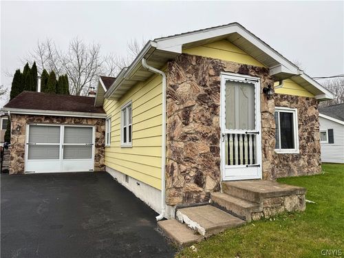 6214 Muskrat Bay Rd, Brewerton, NY, 13029-8622 | Card Image