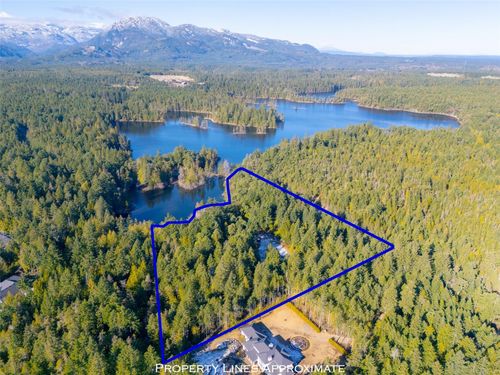 2740 Lakeview Rd, Qualicum Beach, BC, V9K2L7 | Card Image