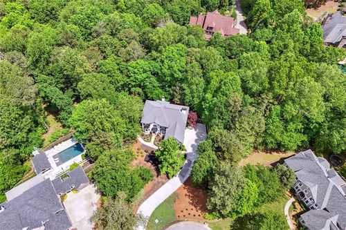110 Valley Summit Ct, Roswell, GA, 30075-6816 | Card Image