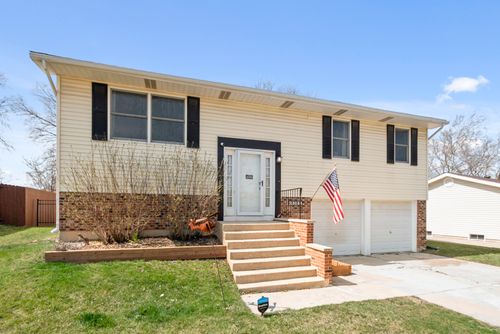 20148 S Greenfield Ln, Frankfort, IL, 60423-8926 | Card Image
