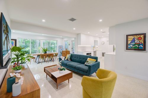 16100 Ne 7th Ave, Miami, FL, 33162-3644 | Card Image