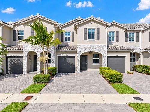 1108 Se 26th Ter, Homestead, FL, 33035-2543 | Card Image