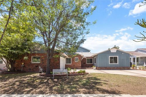 5841 Radford Ave, Valley Village, CA, 91607-1325 | Card Image
