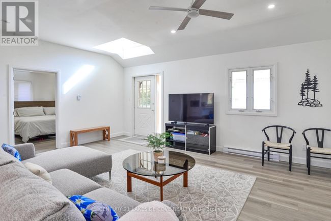 3568 W Amilia Drive W, House other with 2 bedrooms, 2 bathrooms and 10 parking in Ramara ON | Image 8