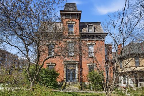 2605 Eden Ave, Cincinnati, OH, 45219-2200 | Card Image