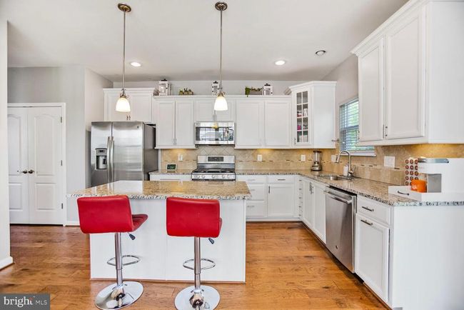 300 Tree Line Dr, Townhouse with 3 bedrooms, 4 bathrooms and null parking in FREDERICKSBURG VA | Image 4