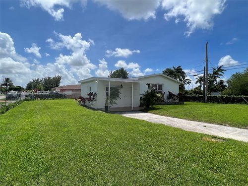 na-1600 Sw 71st Ct, Miami, FL, 33155-1674 | Card Image