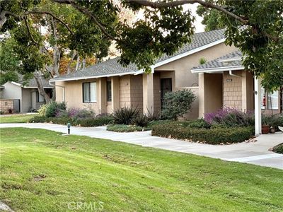 903A - Colusa Circle, Condo with 3 bedrooms, 2 bathrooms and 1 parking in Huntington Beach CA | Image 1