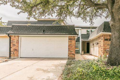 2807 Summit View Dr, Bedford, TX, 76021-4321 | Card Image
