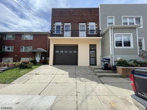 2-390 Delano Pl, Fairview, NJ, 07022-1704 | Card Image