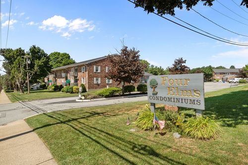 b30-200 Manville Hill Rd, Cumberland, RI, 02864-2370 | Card Image