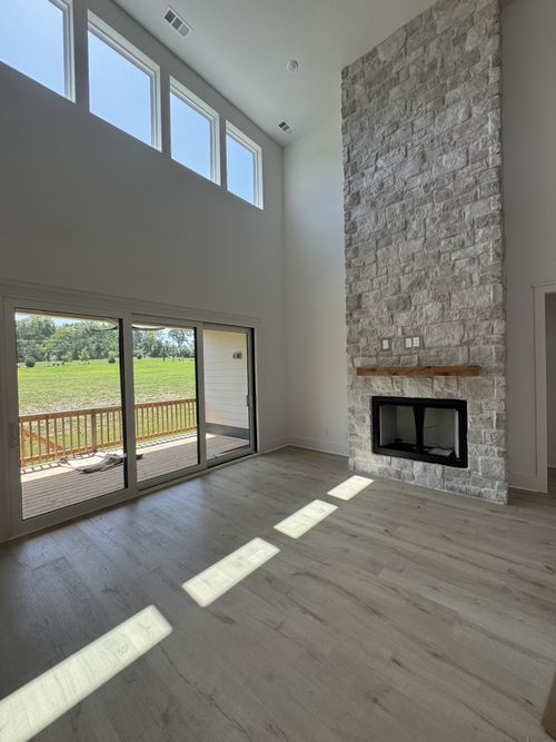 5068 Fairhaven Cir, Thompsons Station, TN, 37179-2206 | Card Image