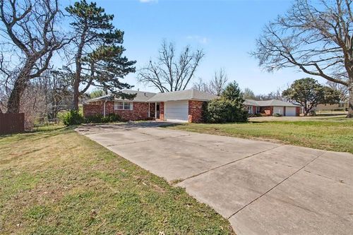 1708 Dover Dr, Ponca City, OK, 74604-4419 | Card Image