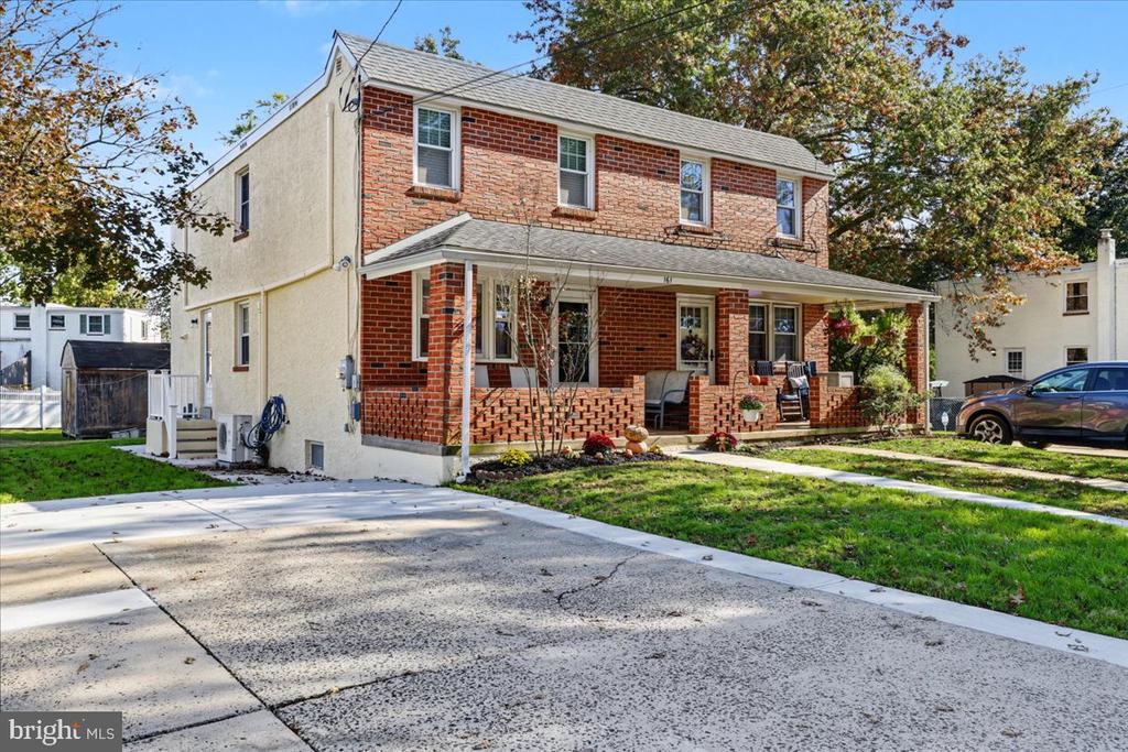 Residential in COLLEGEVILLE 4