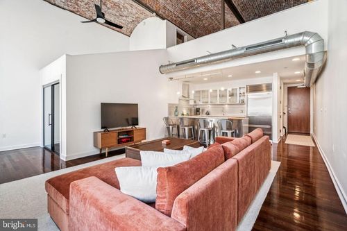 apt-205-105 S 12th St, PHILADELPHIA, PA, 19107-4823 | Card Image