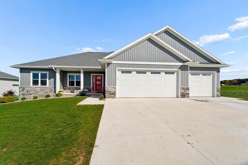 1575 Brayden Ln, De Pere, WI, 54115-9342 | Card Image