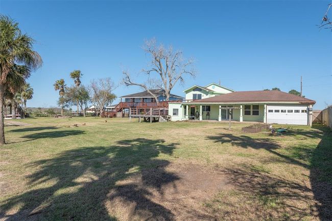 111 Annette Ct, House other with 3 bedrooms, 2 bathrooms and 2 parking in Angleton TX | Image 22