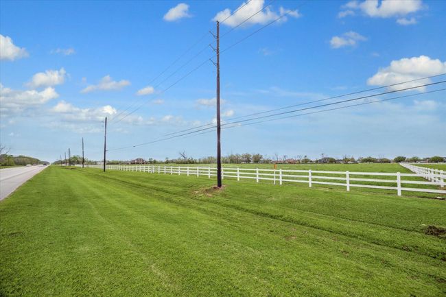 Located off of 1462 and easy access to 288. | Image 8