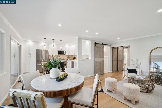 APT-4 - 1150 Canyonwood Ct, Condo with 2 bedrooms, 2 bathrooms and 1 parking in Walnut Creek CA | Image 13