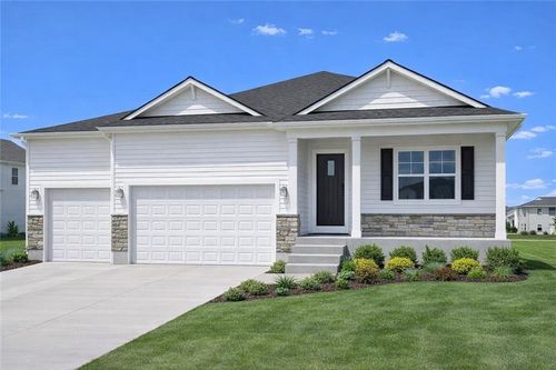 25020 W 178th Ter, Gardner, KS, 66030-5602 | Card Image