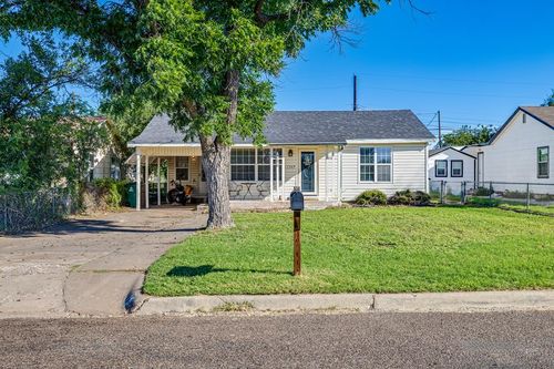 106 W 18th St, San Angelo, TX, 76903-3823 | Card Image