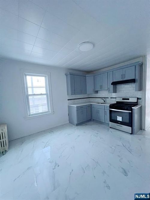 334-336 Redwood, Paterson, NJ, 07522 | Card Image