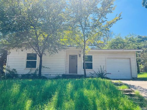 207 Live Oak Ln, Weatherford, TX, 76086-5157 | Card Image