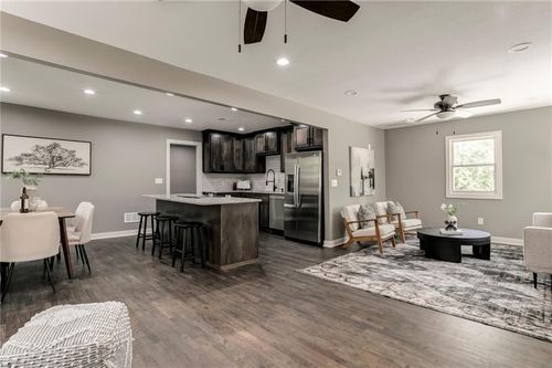30123 171st St, Leavenworth, KS, 66048-7554 | Card Image