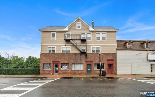 1000 Main St, Boonton Twp, NJ, 07005-1414 | Card Image