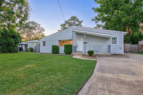 428 Draper Dr, Norfolk, VA, 23505-3602 | Card Image