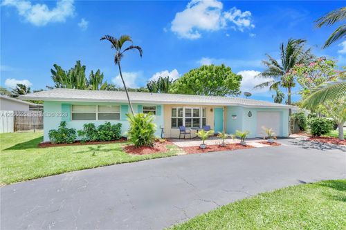222 Se 11th Ct, Deerfield Beach, FL, 33441 | Card Image