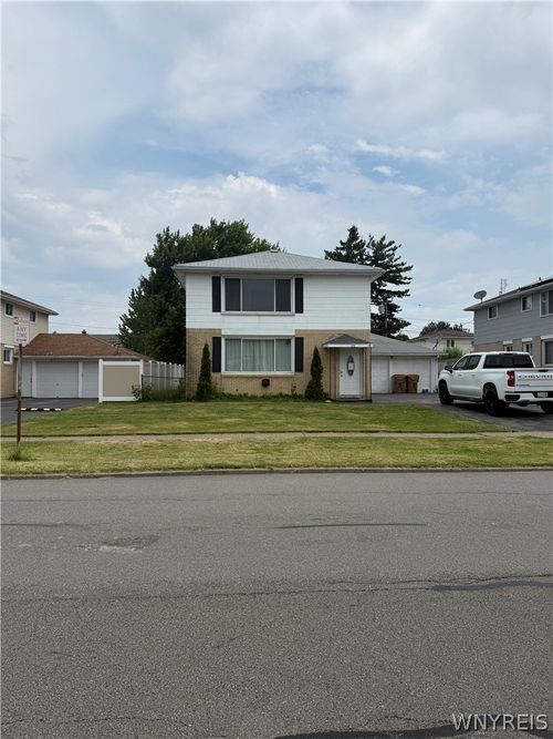 175 Vern Ln, Cheektowaga, NY, 14227-1411 | Card Image