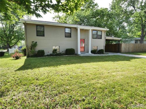 9601 Lifford Ct, Saint Louis, MO, 63136-3019 | Card Image