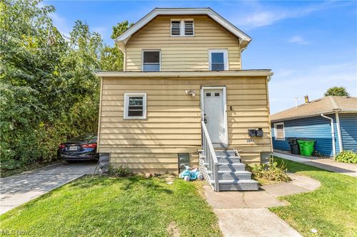 2up-3992 E 26th Street, Newburgh Heights, OH, 44105 | Card Image