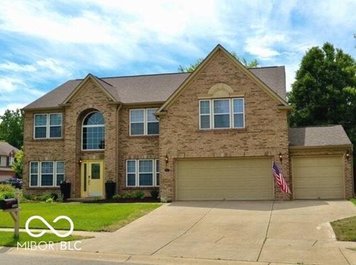 4092 S Stonebridge Ct, New Palestine, IN, 46163-8661 | Card Image