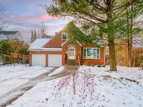 2616 Edgehill Rd, Cleveland Heights, OH, 44106-2806 | Card Image