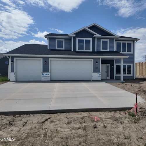 508 Mehrer Dr, Bismarck, ND, 58504-7752 | Card Image