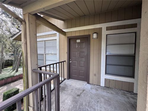 202-14415 Hanging Moss Cir, Tampa, FL, 33613-4055 | Card Image