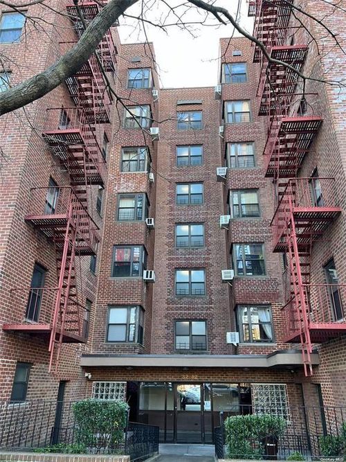 611-3240 89th St, East Elmhurst, NY, 11369-2181 | Card Image
