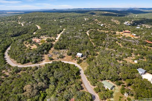 481 Blue Bill Cove Dr, Lakehills, TX, 78063 | Card Image
