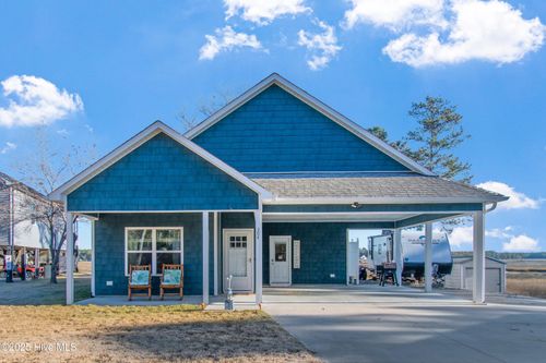 204 Chestnut Dr Sw, Supply, NC, 28462-2713 | Card Image