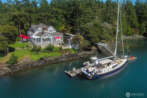 95 Laurel Point Rd, Friday Harbor, WA, 98250-6004 | Card Image