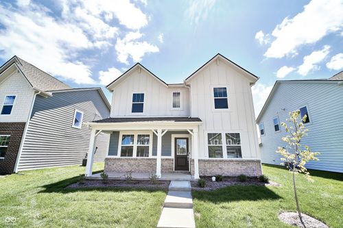 404 W Monroe St, Fortville, IN, 46040-1765 | Card Image