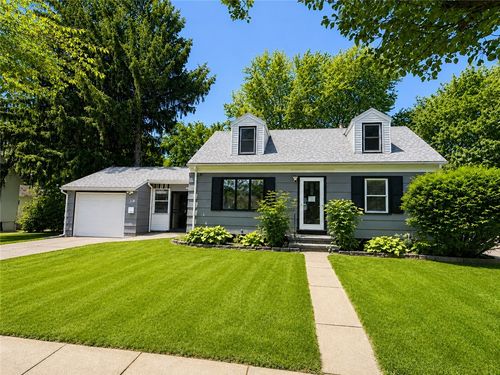 739 Carter St, Rochester, NY, 14621-2601 | Card Image
