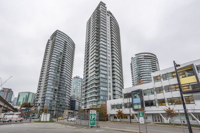 3103 - 688 Abbott St, Condo with 1 bedrooms, 1 bathrooms and 1 parking in Vancouver BC | Image 2