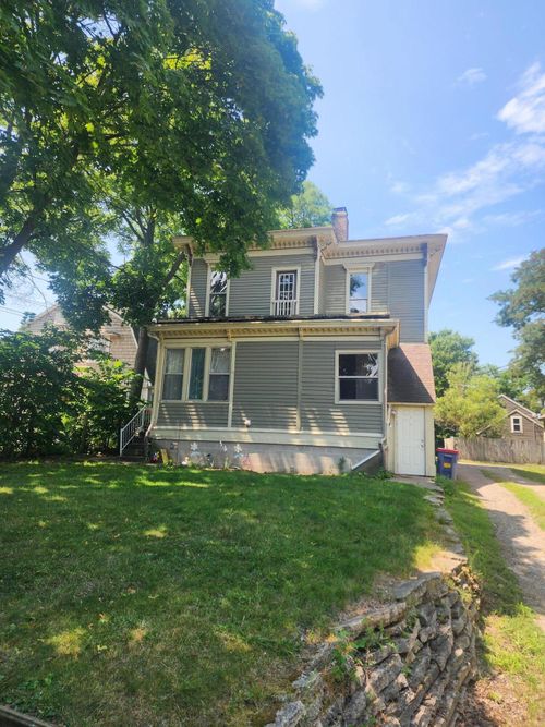 719 Fairview Ave, Grand Rapids, MI, 49503-1520 | Card Image