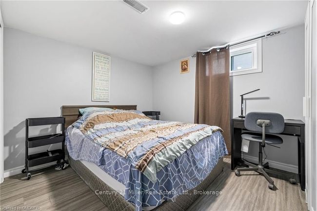 17 Huntington Ave, House other with 4 bedrooms, 2 bathrooms and 4 parking in Hamilton ON | Image 19