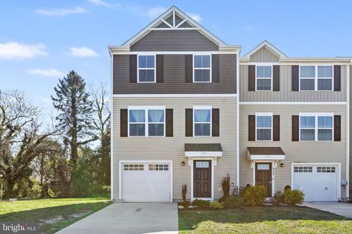 6312 Pebblebrook Dr, MILFORD, DE, 19963-3490 | Card Image